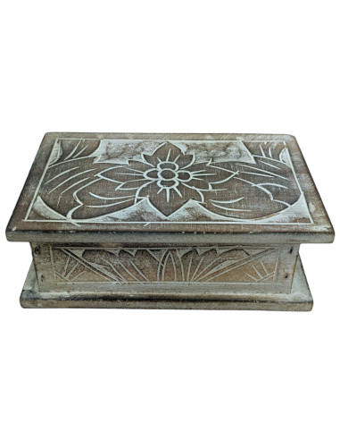 Carved wooden jewelry box with floral pattern 15x10cm
